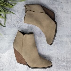 Very Volatile | Tan Suede 4" Heeled Booties Size 7.5